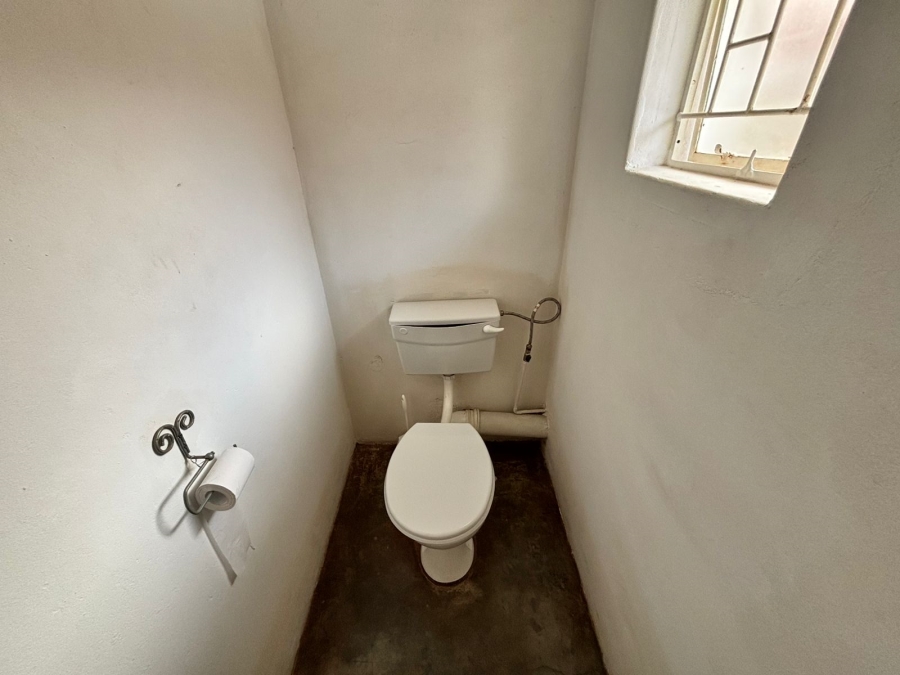 5 Bedroom Property for Sale in Flamwood North West